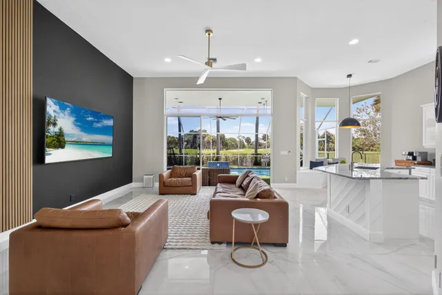 $1,150,000 | 6778 Oakmont Way, West Palm Beach, FL 33412