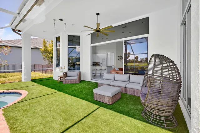 $1,150,000 | 6778 Oakmont Way, West Palm Beach, FL 33412