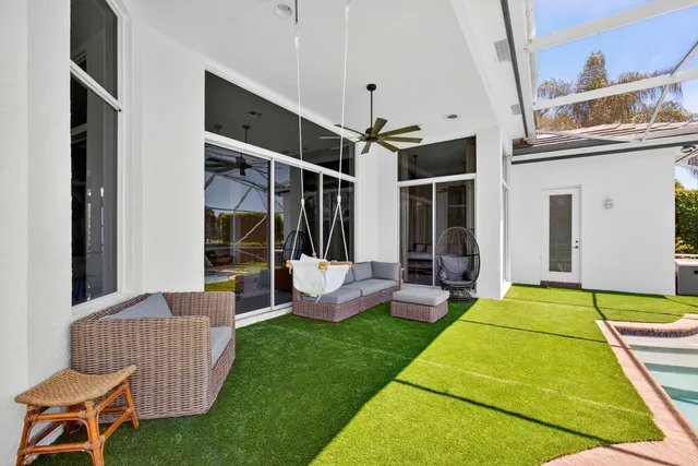 $1,150,000 | 6778 Oakmont Way, West Palm Beach, FL 33412