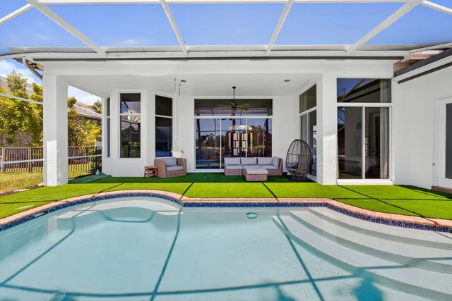 $1,150,000 | 6778 Oakmont Way, West Palm Beach, FL 33412