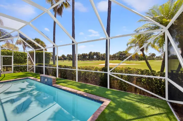 $1,150,000 | 6778 Oakmont Way, West Palm Beach, FL 33412