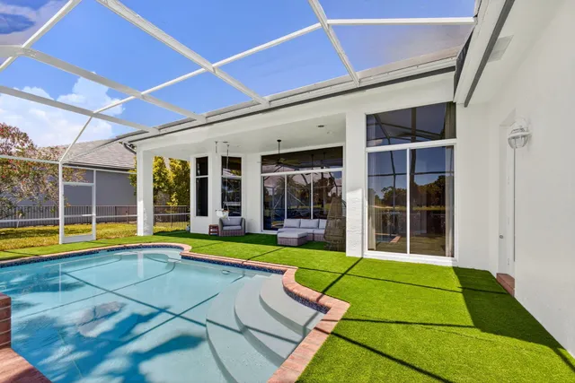 $1,150,000 | 6778 Oakmont Way, West Palm Beach, FL 33412