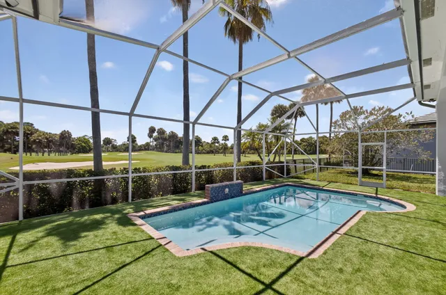 $1,150,000 | 6778 Oakmont Way, West Palm Beach, FL 33412