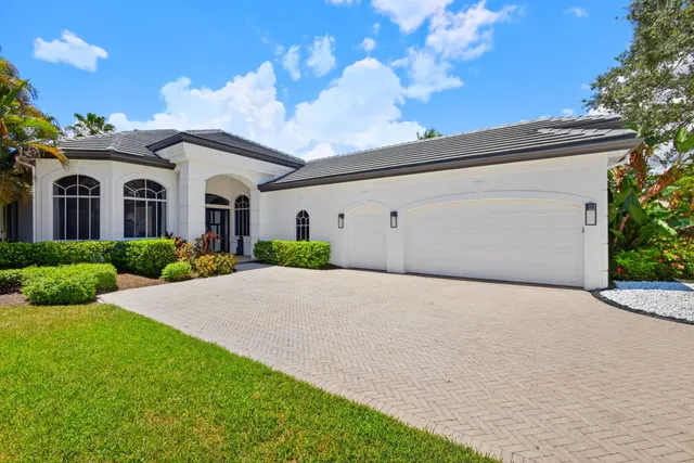 $1,150,000 | 6778 Oakmont Way, West Palm Beach, FL 33412