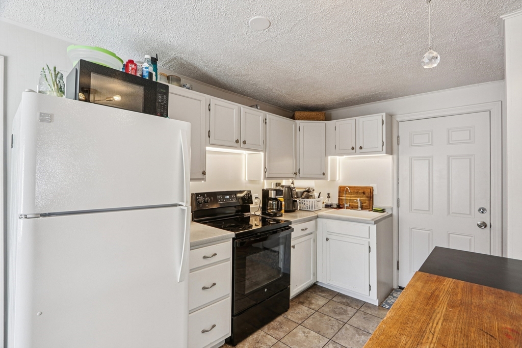 113 West Main Street Dudley, MA 01571 - Photo 24 of 42
