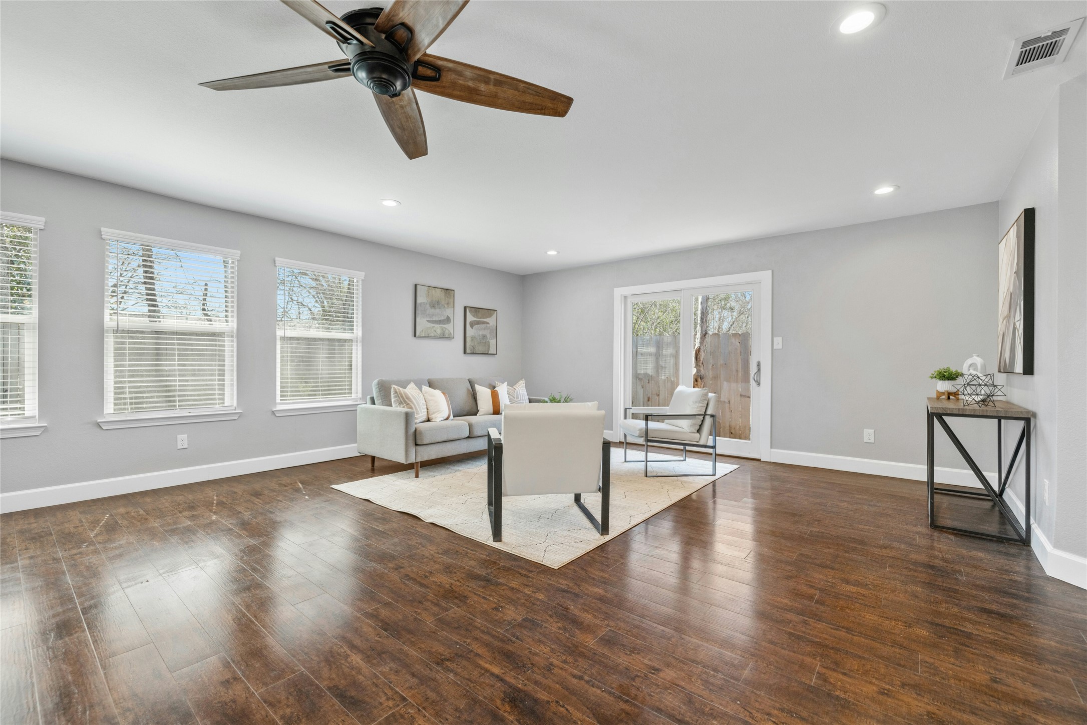 5503 Manor Road Austin, TX 78723 - Photo 18 of 33