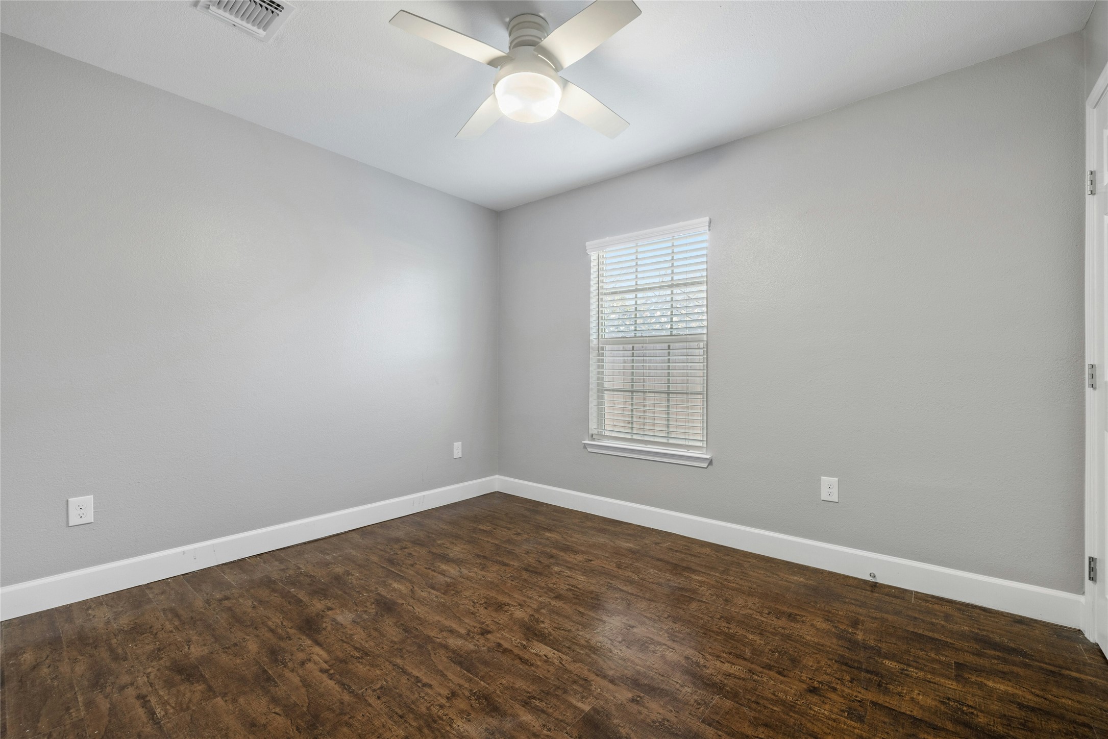 5503 Manor Road Austin, TX 78723 - Photo 27 of 33
