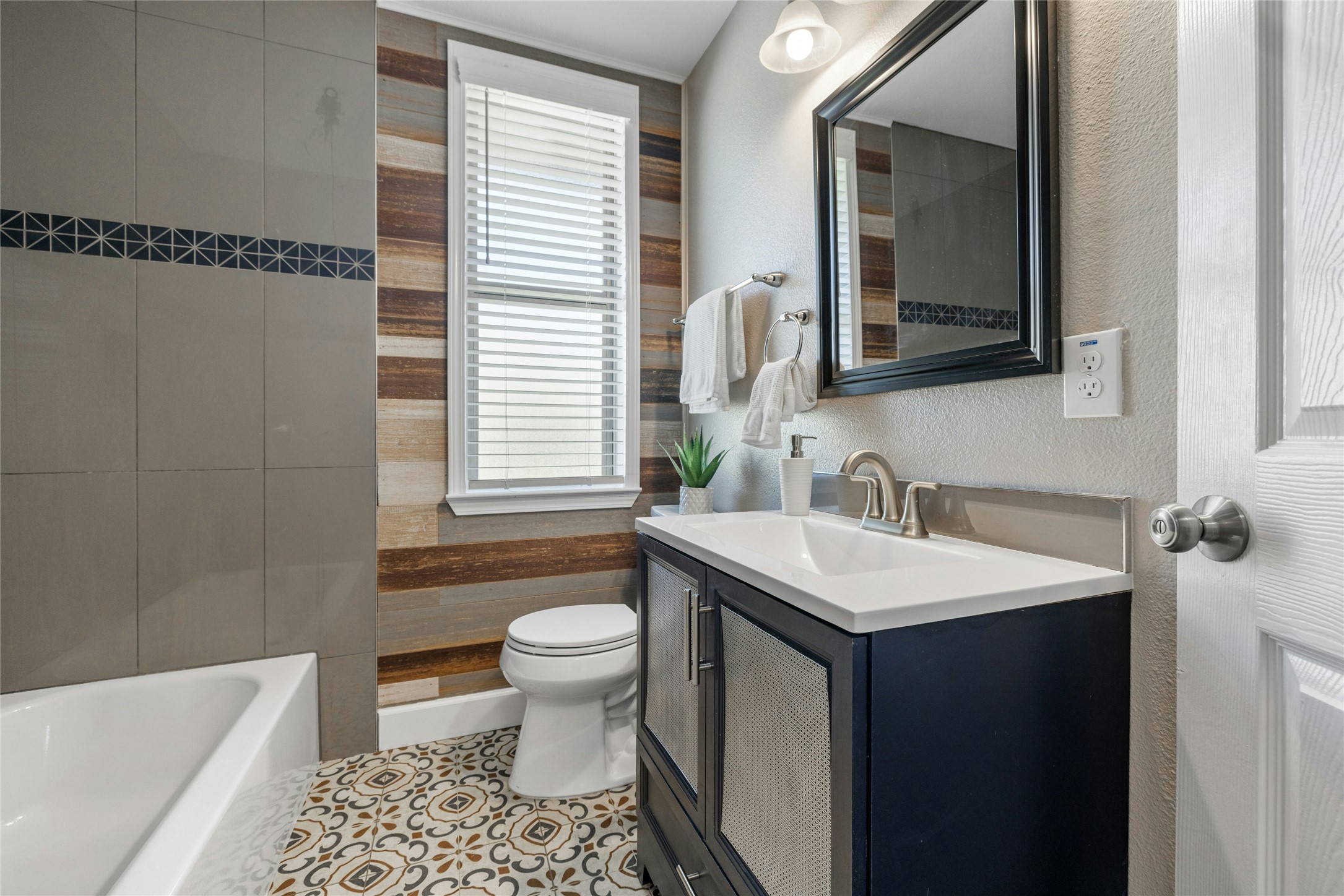 5503 Manor Road Austin, TX 78723 - Photo 28 of 33