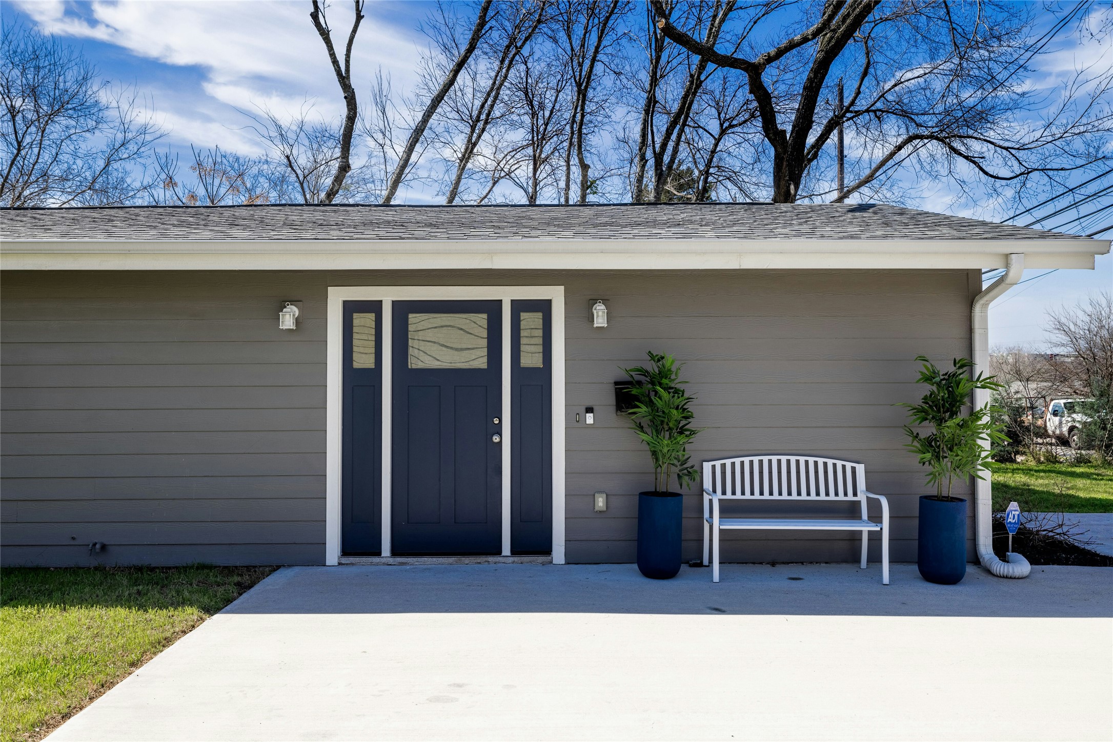 5503 Manor Road Austin, TX 78723 - Photo 3 of 33