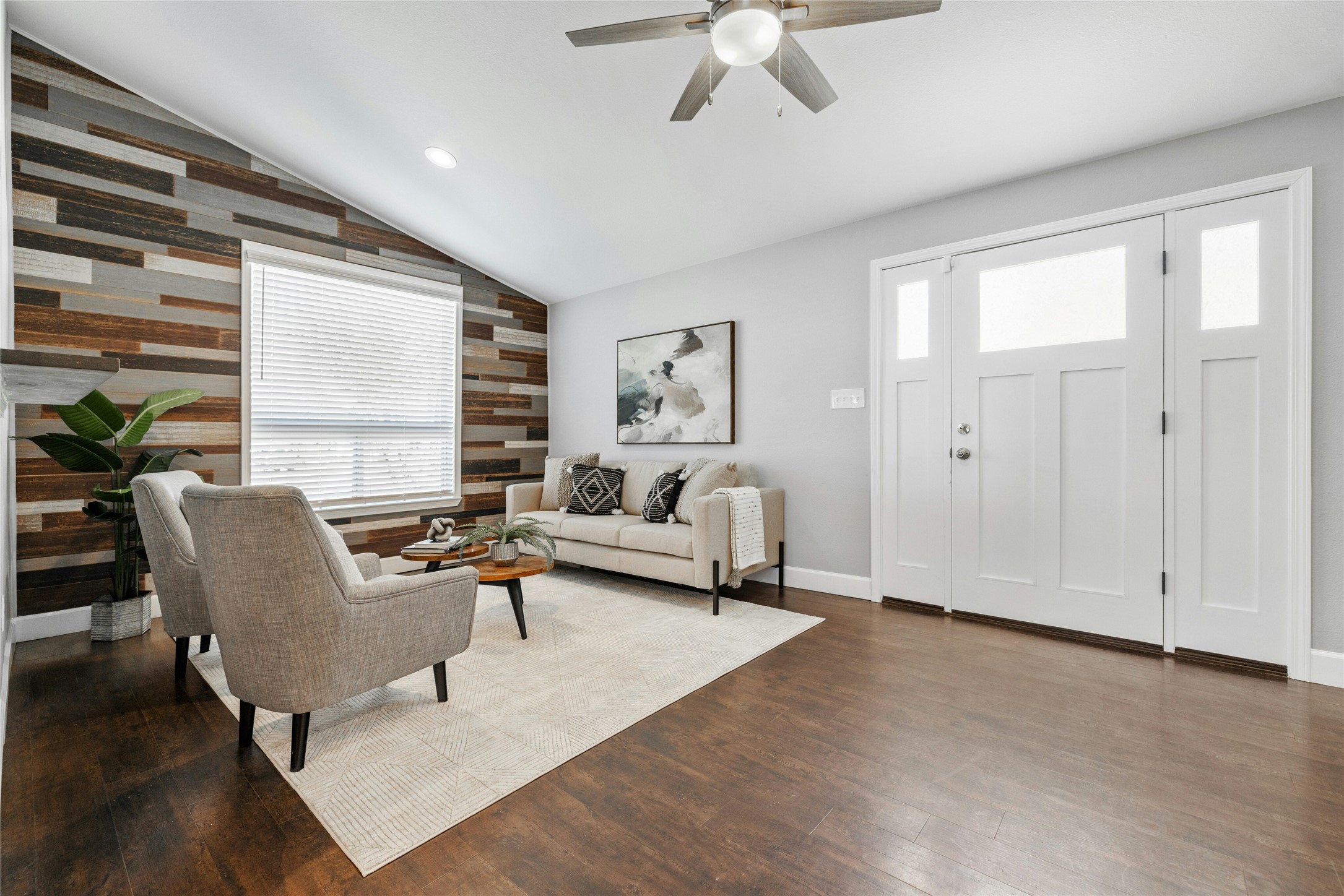 5503 Manor Road Austin, TX 78723 - Photo 4 of 33