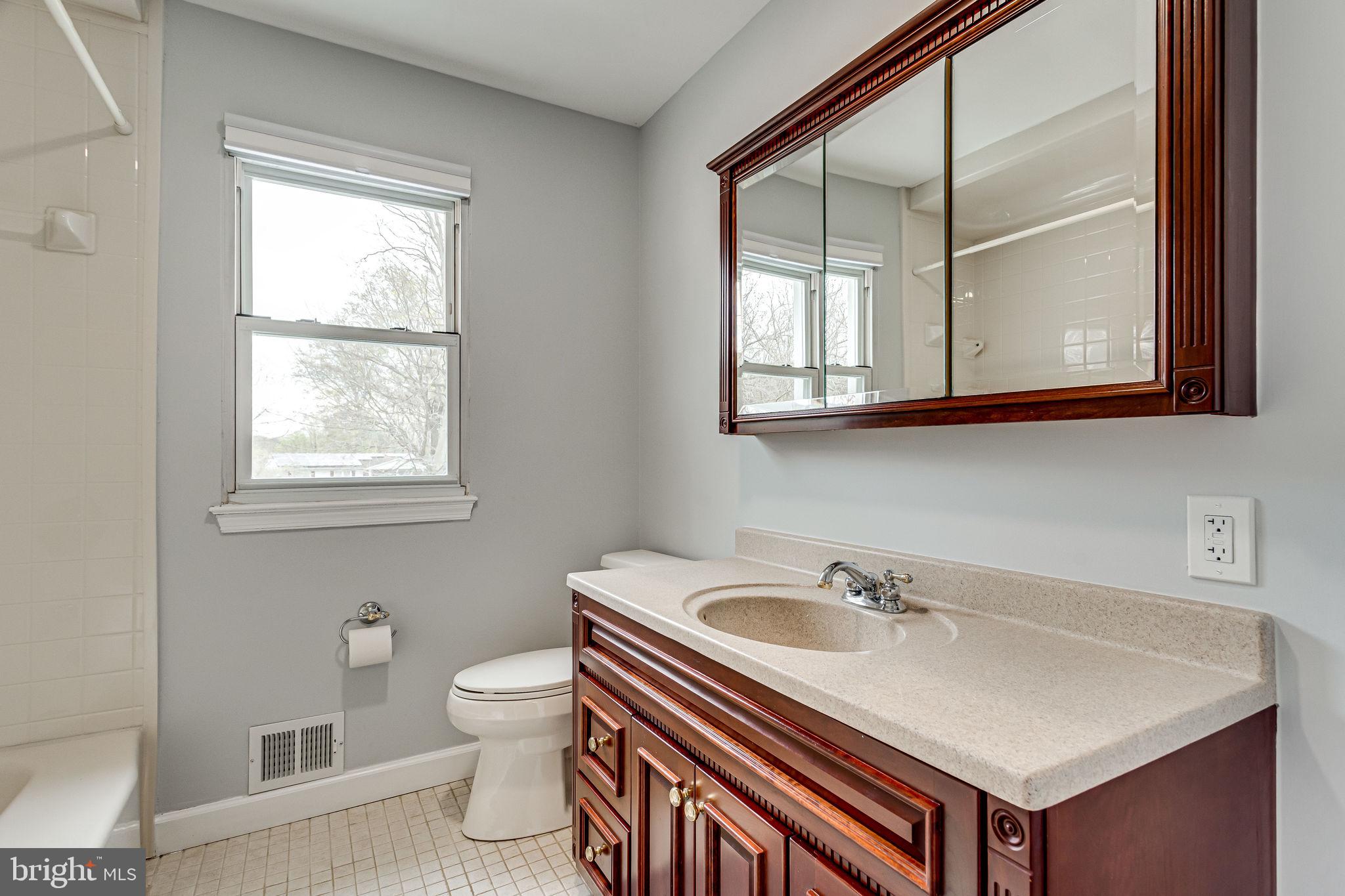 9008 Loughran Road Fort Washington, MD 20744 - Photo 25 of 39 Gallery Image 25