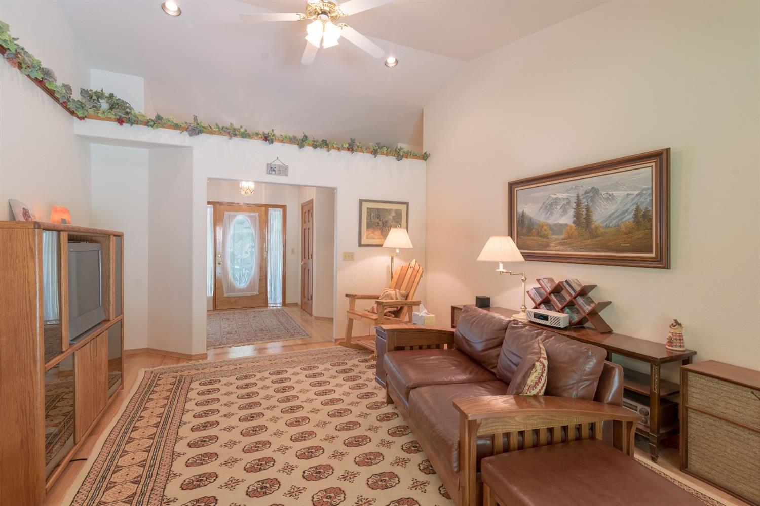 7711 Redthorne Road Rogue River, OR 97537 - Photo 12 of 35 Additional Photo