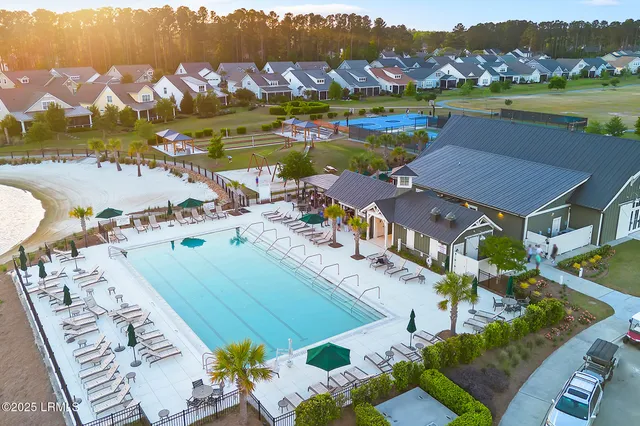 $199,900 | 301 Hampton Lake Drive, Bluffton, SC 29910