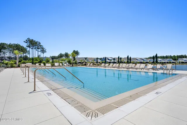 $199,900 | 301 Hampton Lake Drive, Bluffton, SC 29910