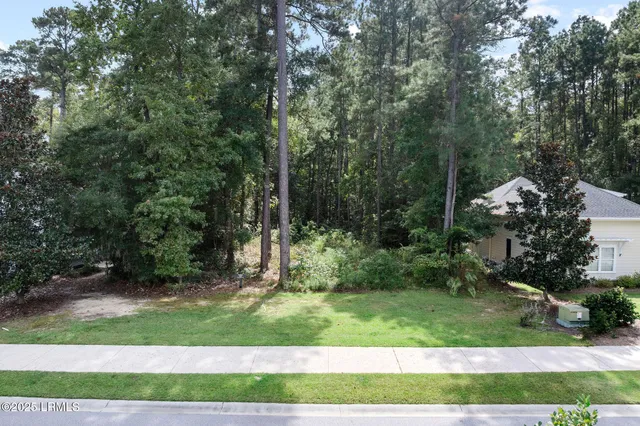 $199,900 | 301 Hampton Lake Drive, Bluffton, SC 29910