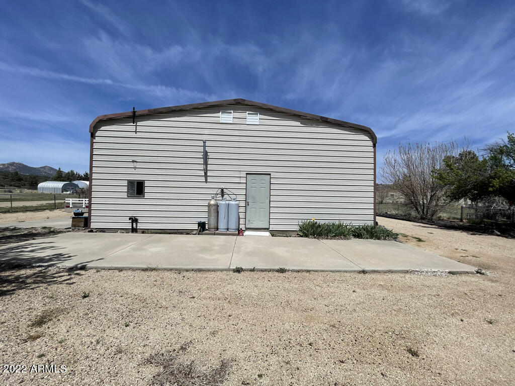 18273 Frontier Road Peeples Valley, AZ 86332 - Photo 16 of 18 0FCE5D39-827F-410E-A376-4DFE1358DE47_1_1