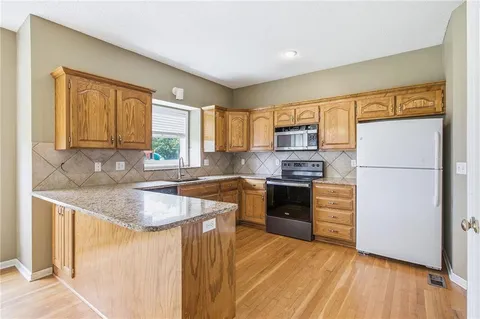 $400,000 | 4742 Mund Road, Shawnee, KS 66218