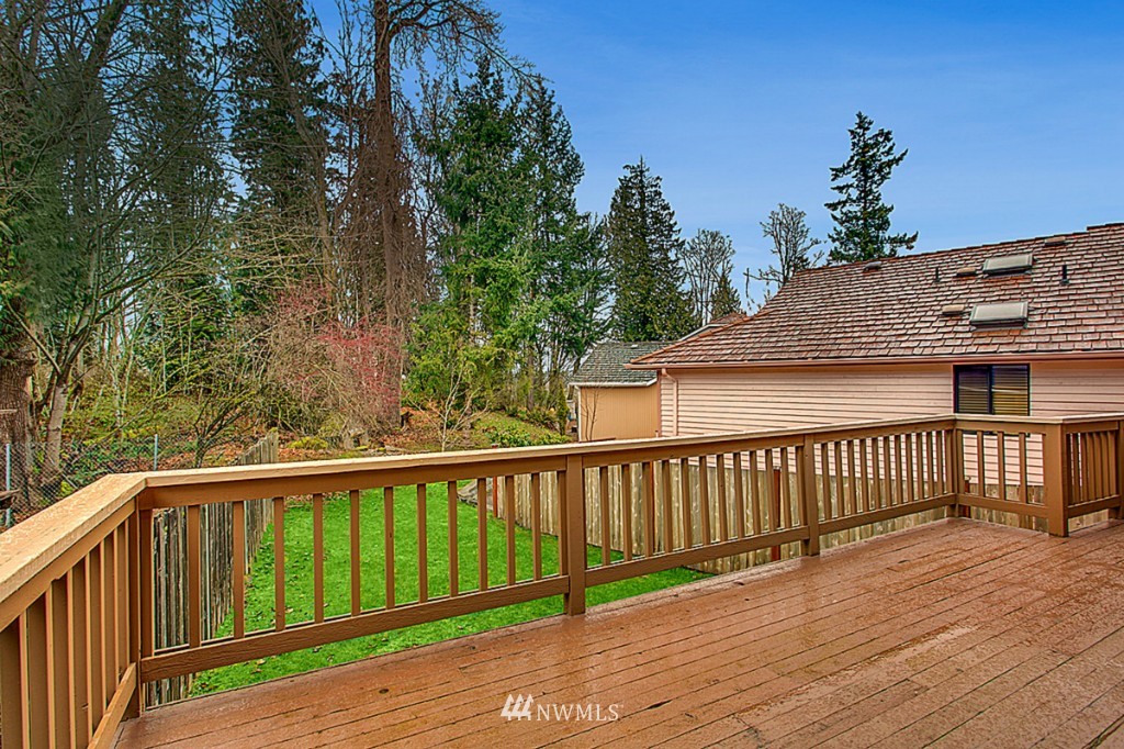 2134 Southeast 8th Place Renton, WA 98057 - Photo 15 of 18 Gallery Image 15