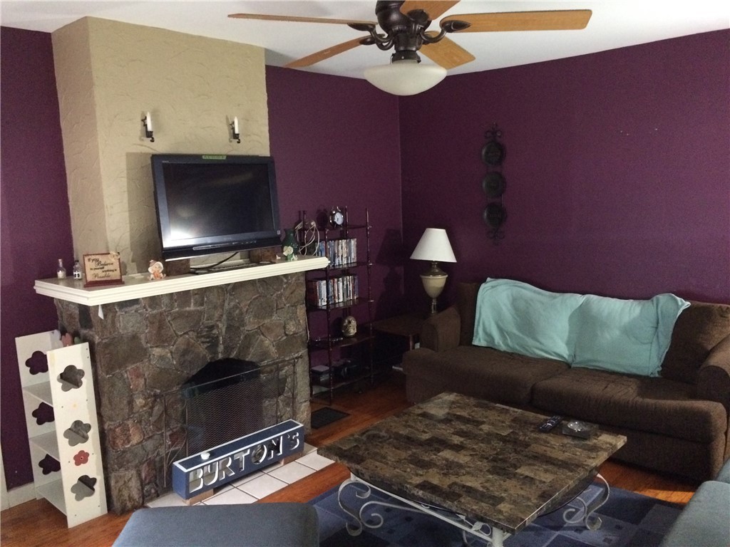204 East Maple Street Rossville, IL 60963 - Photo 2 of 12