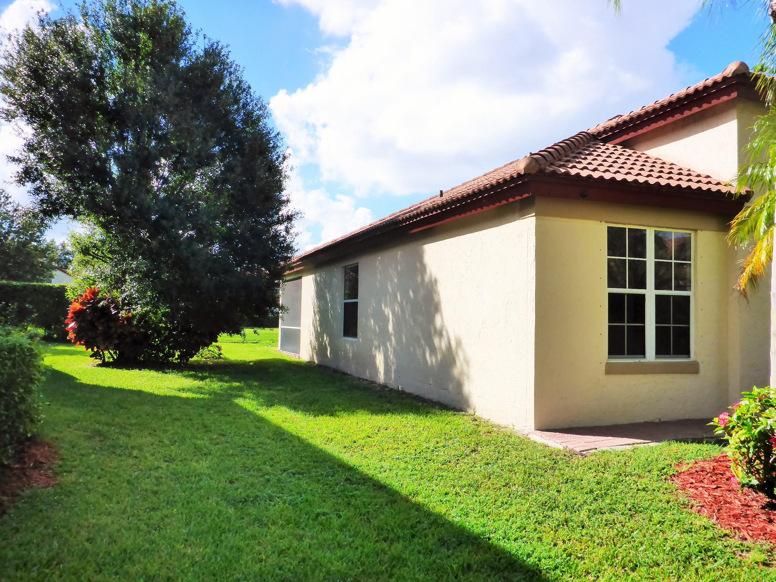 5121 Elpine Way Riviera Beach, FL 33418 - Photo 3 of 47 P1020184