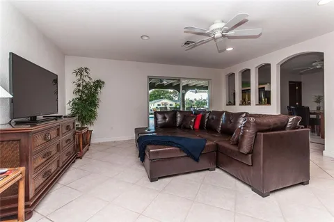 $1,999,995 | 2732 Northeast 10th Street, Pompano Beach, FL 33062