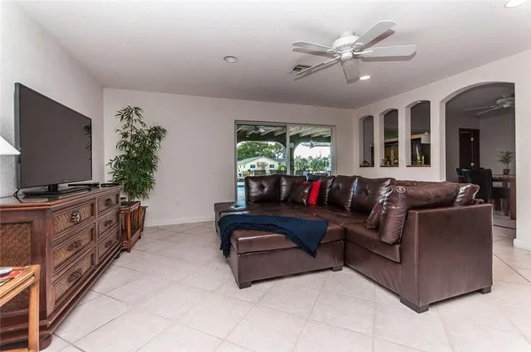 $1,999,995 | 2732 Northeast 10th Street, Pompano Beach, FL 33062