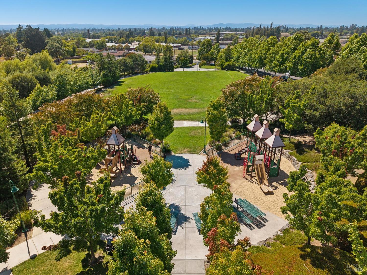 1831 Velvetleaf Lane Santa Rosa, CA 95404 - Photo 37 of 38
