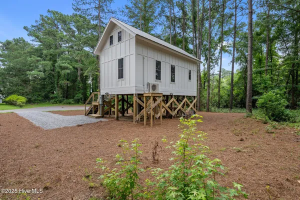 $185,000 | 112 Jenny Lisa Lane, New Bern, NC 28560