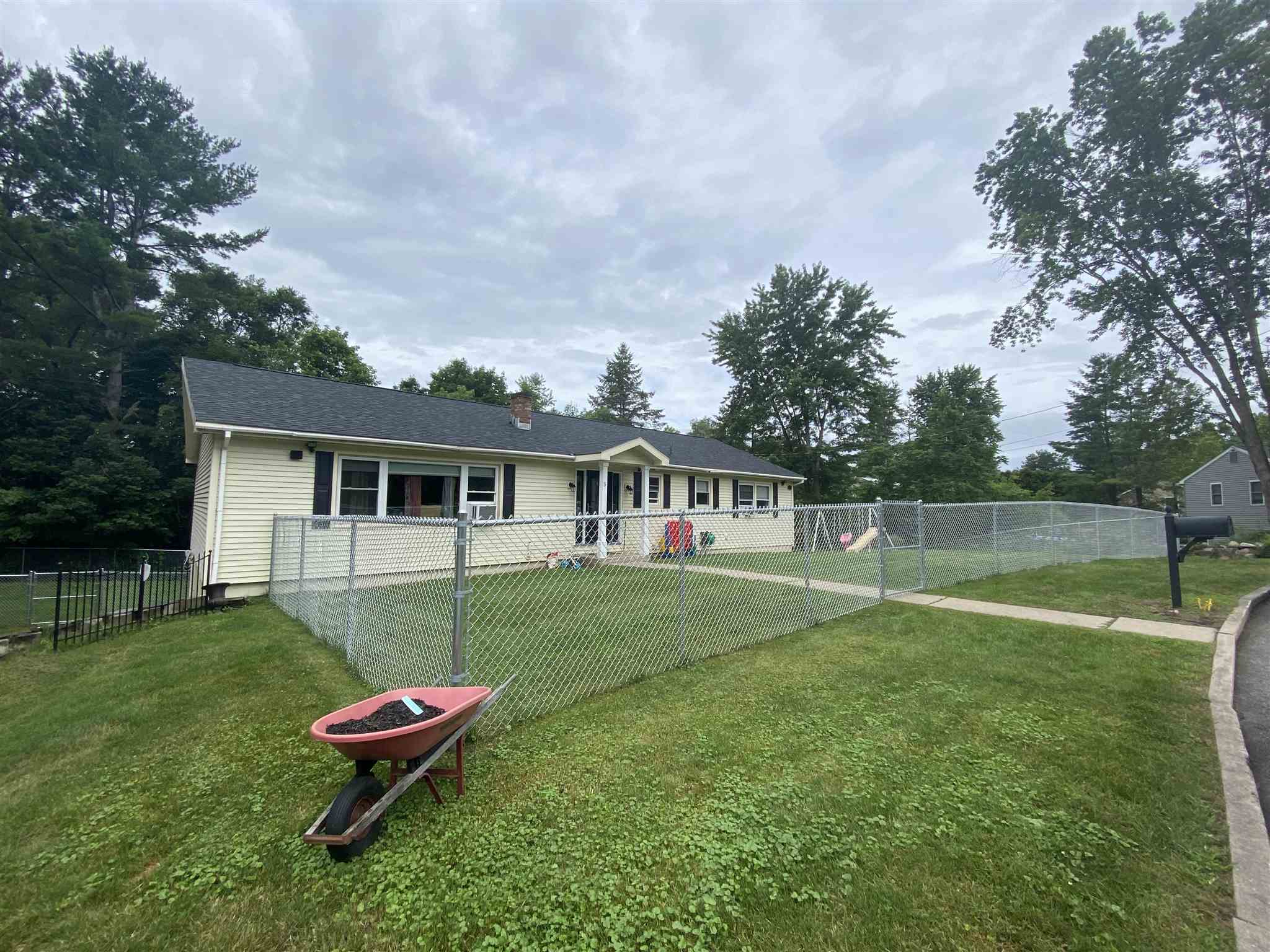 5 Laverne Drive Rutland, VT 05701 - Photo 2 of 2