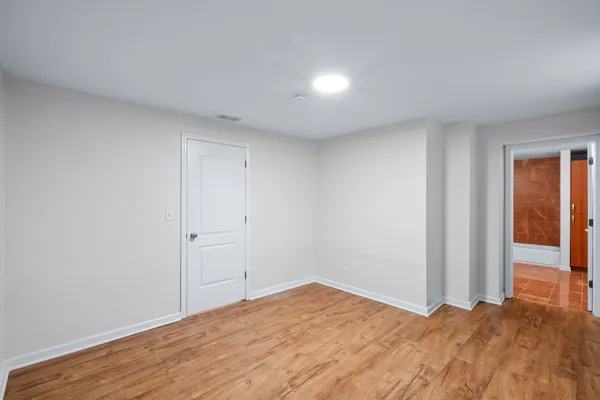 $3,850 | 4545 South Drexel Boulevard, Unit 1B, Chicago, IL 60653