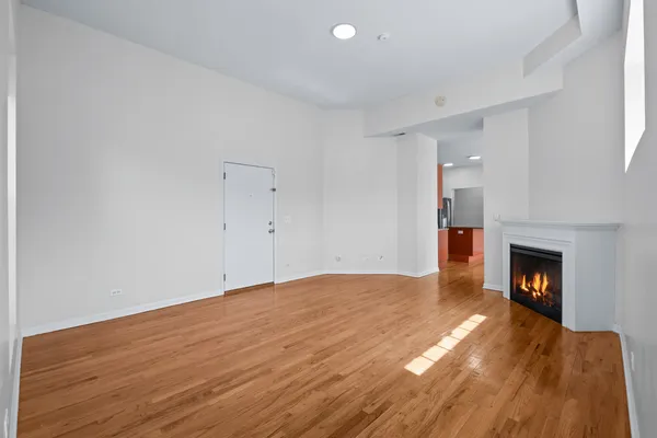 $3,850 | 4545 South Drexel Boulevard, Unit 1B, Chicago, IL 60653