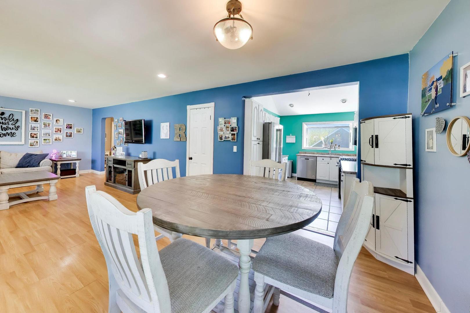 2911 Birch Road Homewood, IL 60430 - Photo 8 of 37
