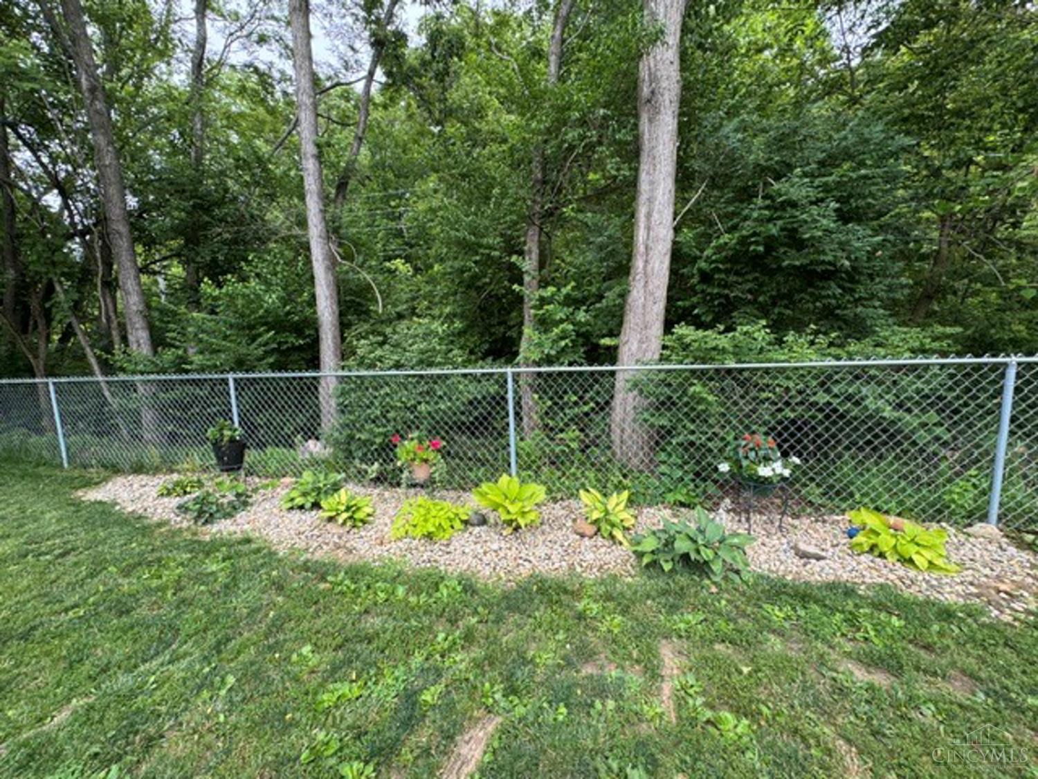 1730 South Weaver Road Okeana, OH 45053 - Photo 4 of 23