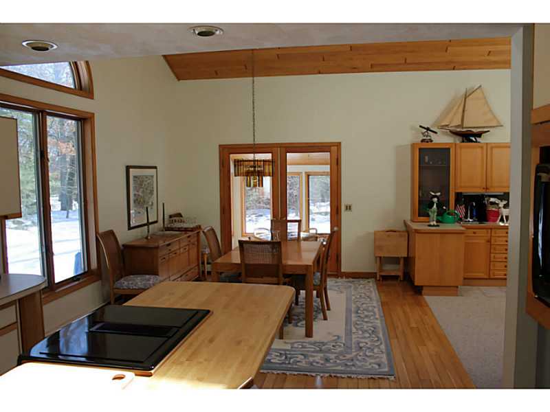 215 New Road Exeter, RI 02822 - Photo 8 of 23 Dining Room.