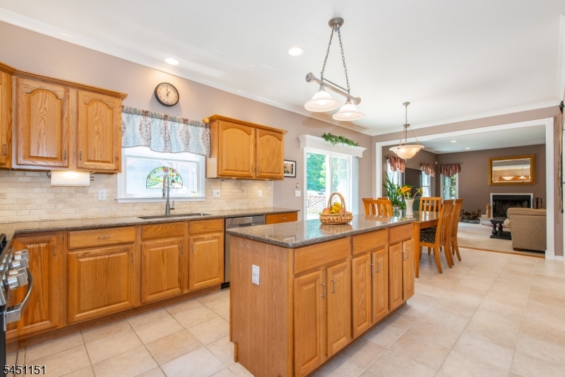 2 Kingston Court Oak Ridge, NJ 07438 - Photo 14 of 46 Gallery Image 14