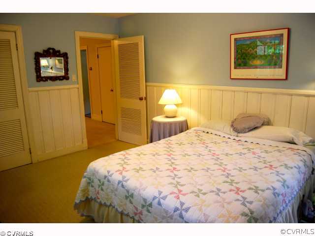 4332 Knob Road Richmond, VA 23235 - Photo 11 of 12 Bedroom - All guest bedrooms showcase great closet