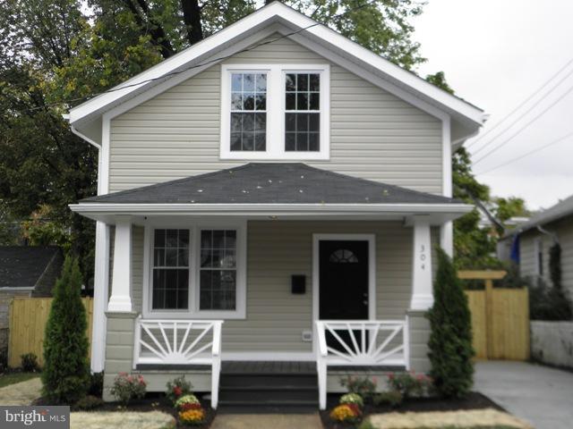 304 East Glebe Road Alexandria, VA 22305 - Photo 21 of 21 Exterior (Front)