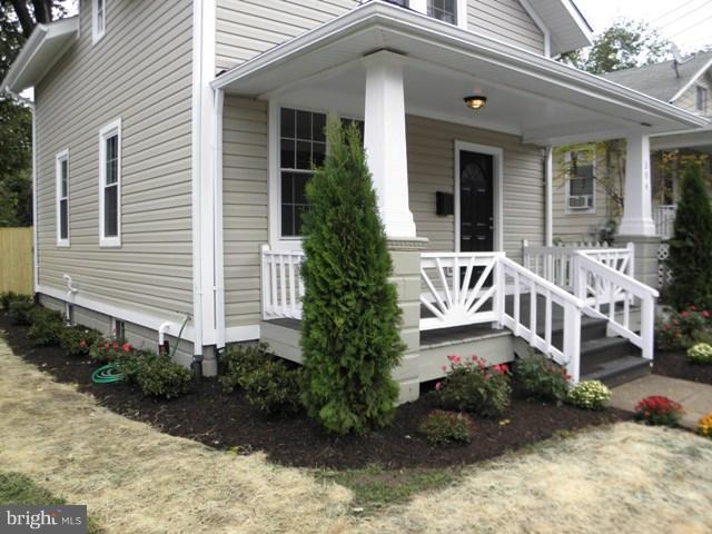 304 East Glebe Road Alexandria, VA 22305 - Photo 8 of 21 Exterior (General)