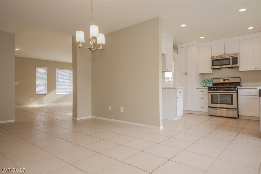 2349 Viewcrest Road Henderson, NV 89014 - Photo 4 of 18 Gallery Image 4