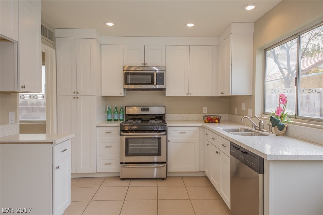 2349 Viewcrest Road Henderson, NV 89014 - Photo 6 of 18 Gallery Image 6