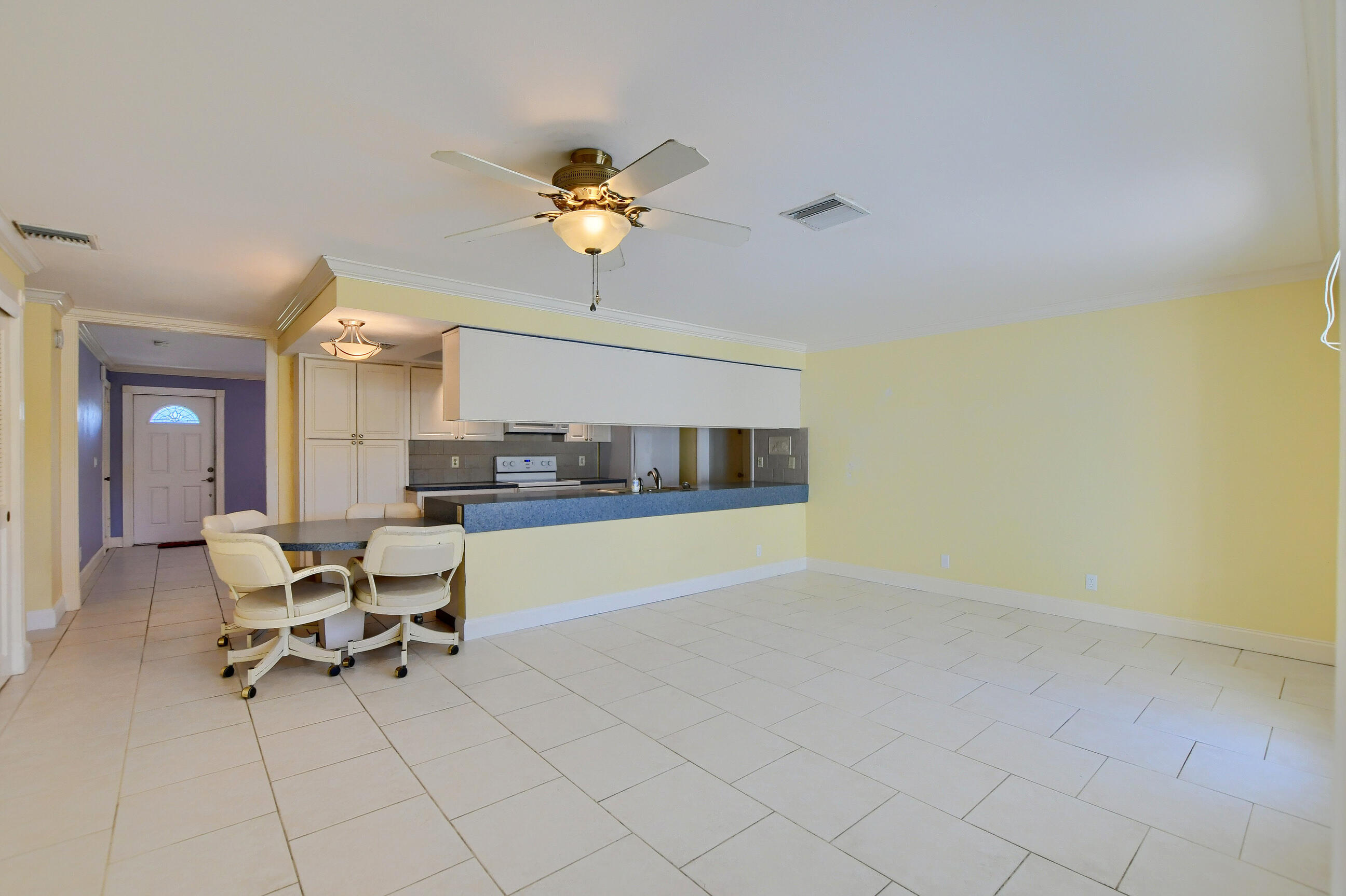 194 Akron Road Lake Worth, FL 33467 - Photo 12 of 40 Family Room