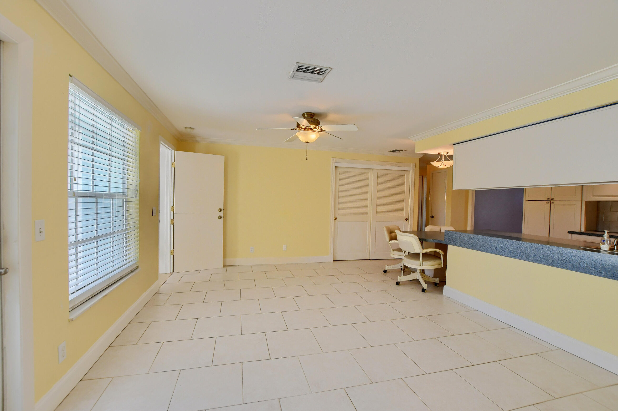 194 Akron Road Lake Worth, FL 33467 - Photo 14 of 40 Family Room