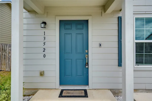 $2,000 | 13520 Knights Branch Drive, Elgin, TX 78621