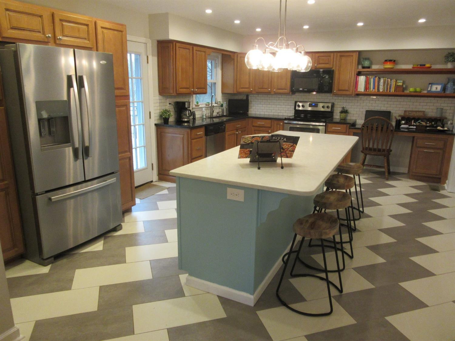 2057 Fallon Road Lexington, KY 40504 - Photo 3 of 65 Listing Photo