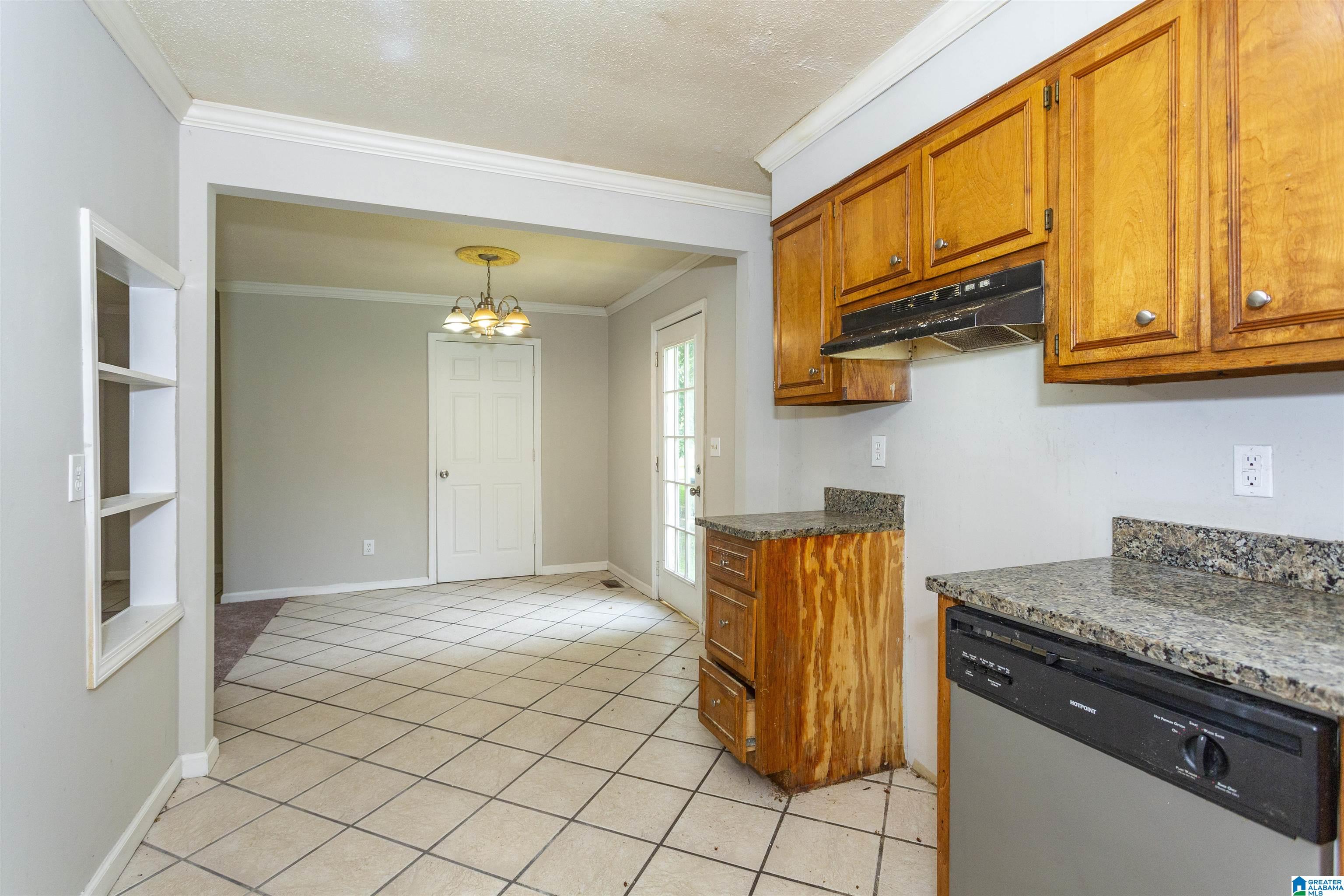 2417 Reed Road Northeast Birmingham, AL 35215 - Photo 16 of 36