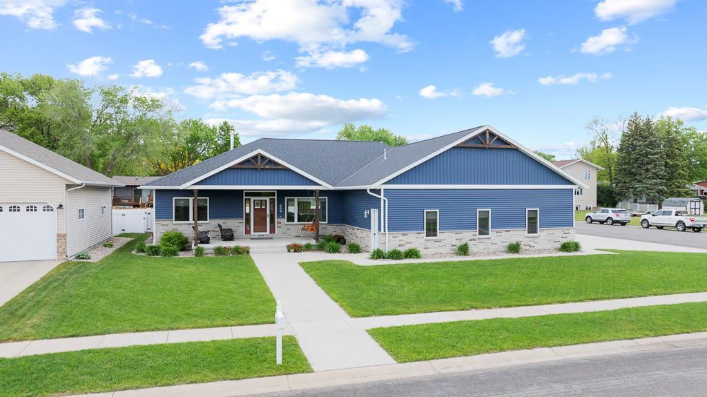 600 Elizabeth Street Marshall, MN 56258 - Photo 1 of 83