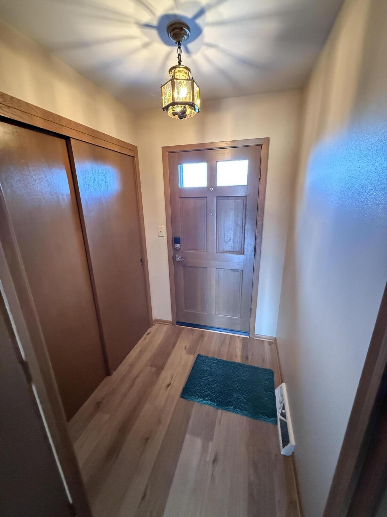 565 Amy Belle Road Richfield, WI 53017 - Photo 3 of 22 Front Foyer