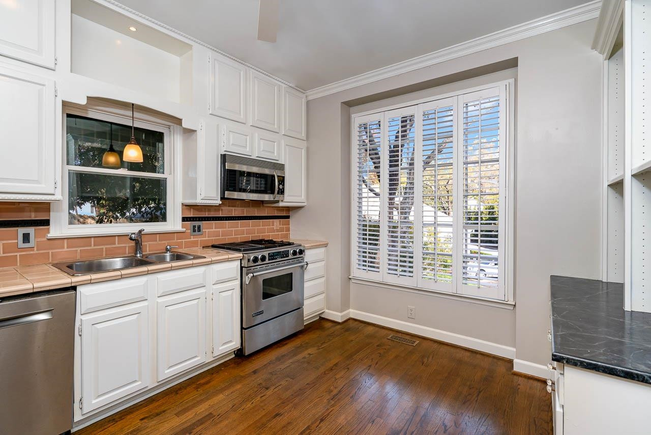 2625 Ashland Street Raleigh, NC 27608 - Photo 9 of 26 Photo 9
