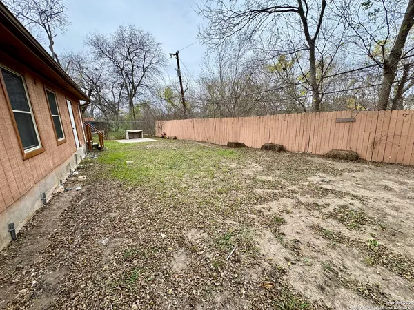 a view of a garage
