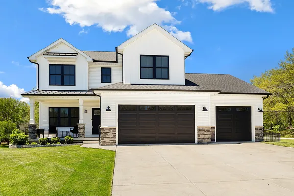 $589,000 | 17152 High Point Court, Lowell, IN 46356